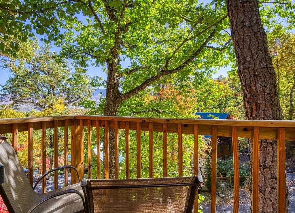 Four Bears Den, Hot Tub, 1089 Of Free Attraction Tickets For Each Paid Day, Dollywood And More جاتلينبرج المظهر الخارجي الصورة
