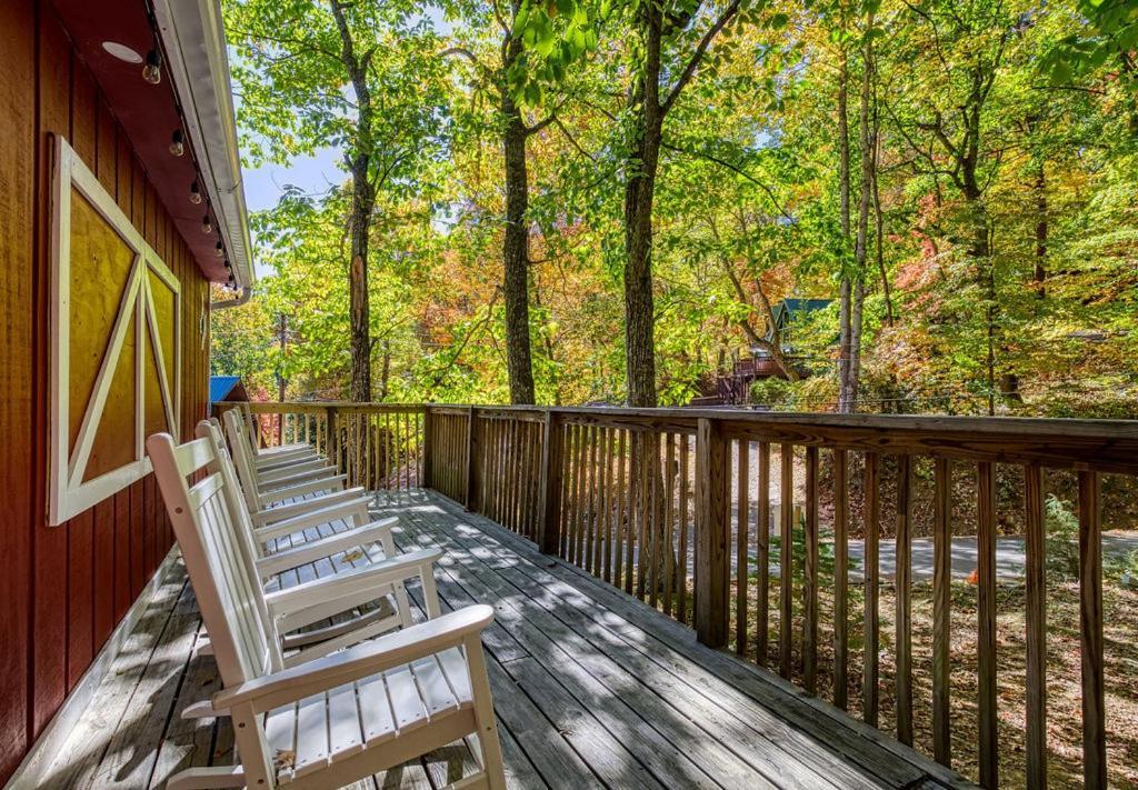 Four Bears Den, Hot Tub, 1089 Of Free Attraction Tickets For Each Paid Day, Dollywood And More جاتلينبرج المظهر الخارجي الصورة